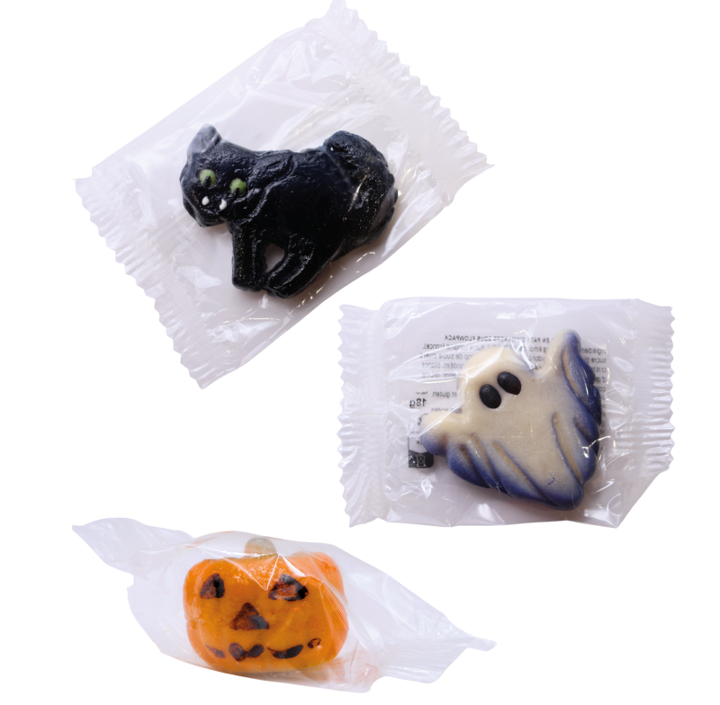 Notre sélection sucreries d'Halloween : citrouilles, chat noir et fantôme en pâte d'amandes.